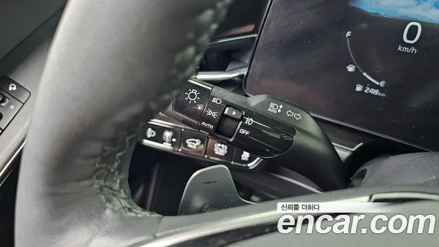 Kia Niro The All New Niro Signature — Фото автомобиля 29