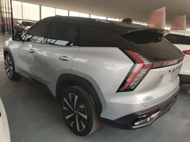 Geely Boyue L — Фото автомобиля 4