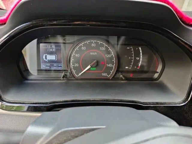 Maxus EV30 — Фото автомобиля 3