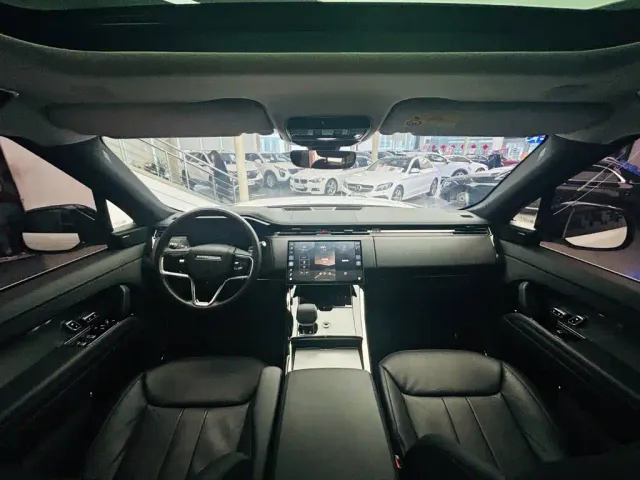 Land Rover Range Rover Sport — Фото автомобиля 14