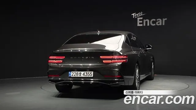 Genesis G80 Бензин 2.5 турбо AWD — Фото автомобиля 2