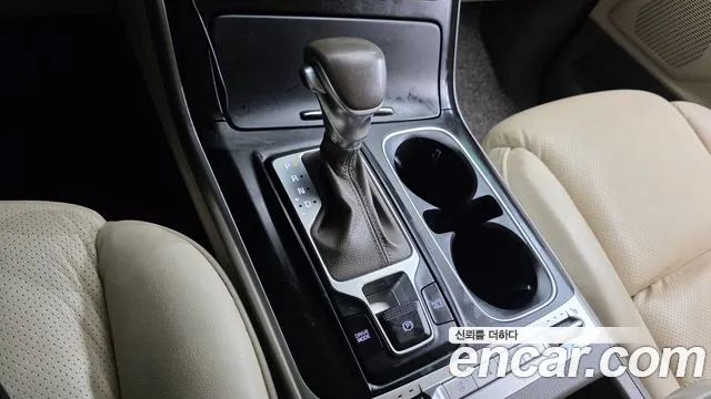 Kia Carnival 4th Gen — Фото автомобиля 9