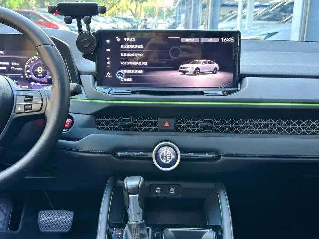 Honda Accord — Фото автомобиля 13