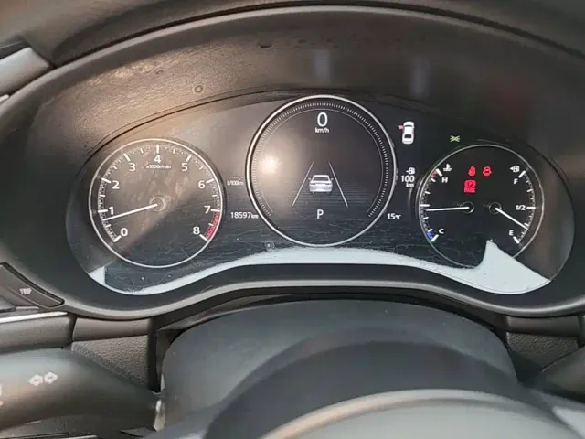 Mazda Axela — Фото автомобиля 11