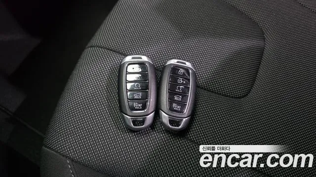 Hyundai AVANTE Avante (CN7) — Фото автомобиля 17