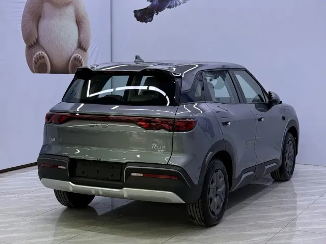 BYD Yuan UP — Фото автомобиля 4