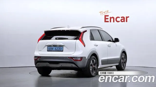 Kia Niro — Фото автомобиля 2