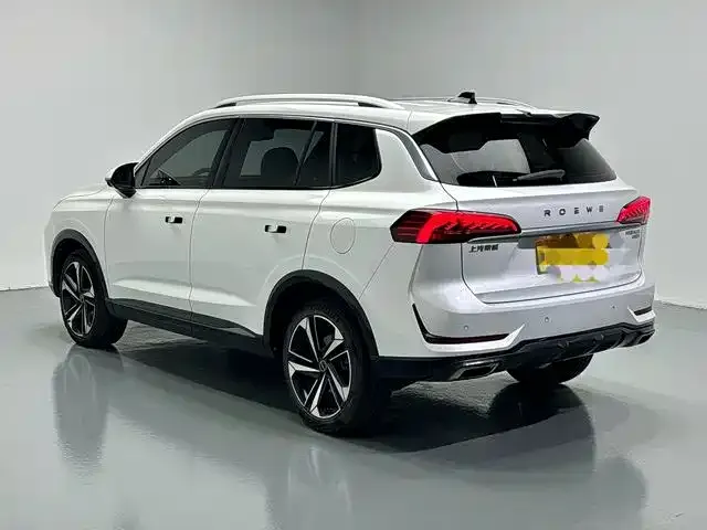 Roewe RX5 Max — Фото автомобиля 13