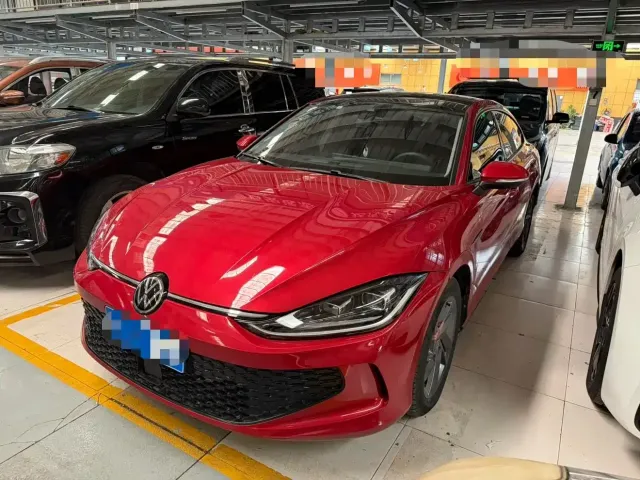 Фотография автомобиля — Volkswagen Lamando