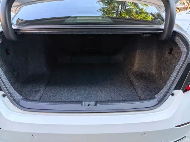 Honda Accord — Фото автомобиля 12