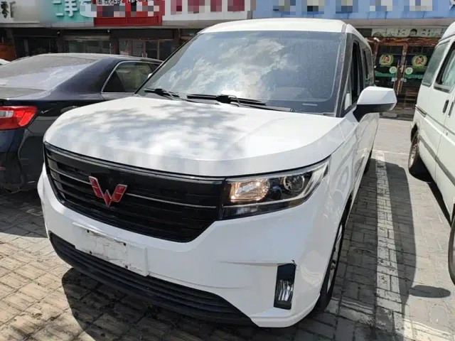 Фотография автомобиля — Wuling Zhengcheng