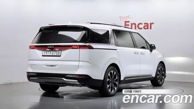 Kia Canival Carnival 4 поколение Бензин 9 мест Signature — Фото автомобиля 2