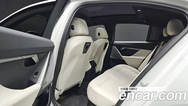 BMW 5 Series — Фото автомобиля 18