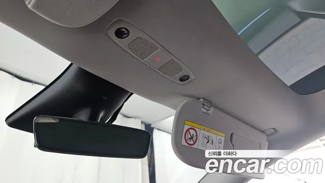 Tesla Model Y — Фото автомобиля 27
