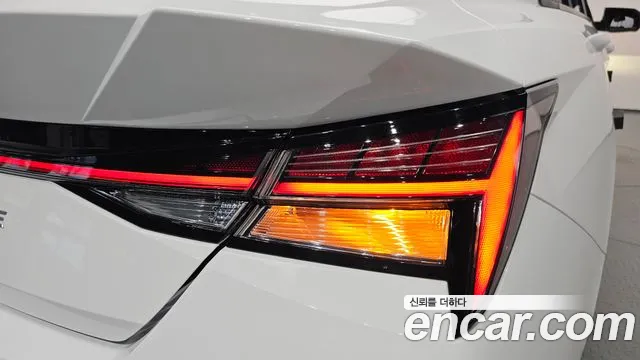 Hyundai AVANTE Новый Avante (CN7) — Фото автомобиля 23