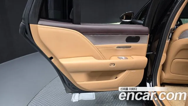 Genesis G90 Бензин 3.5 турбо AWD — Фото автомобиля 19