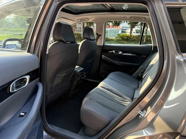 Geely Galaxy E5 — Фото автомобиля 10