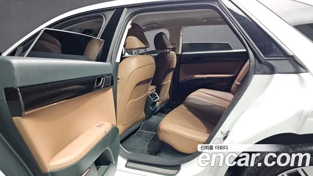 Hyundai Grandeur GN7 — Фото автомобиля 17