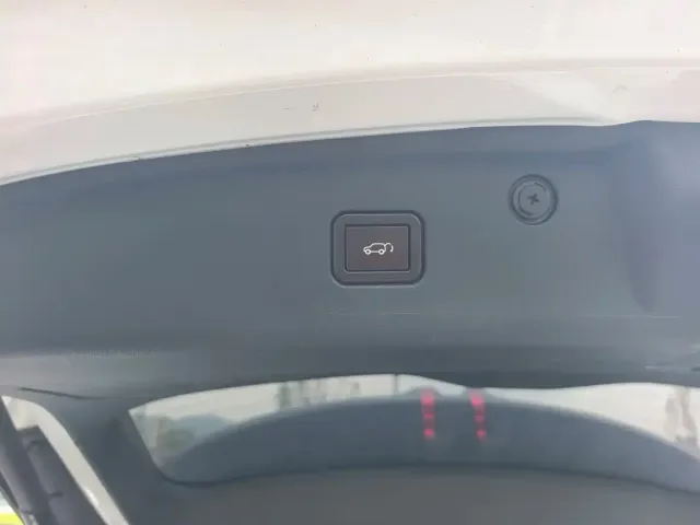 Changan Changan CS75 PLUS 2023 3rd Gen 1.5T Auto Premium — Фото автомобиля 16