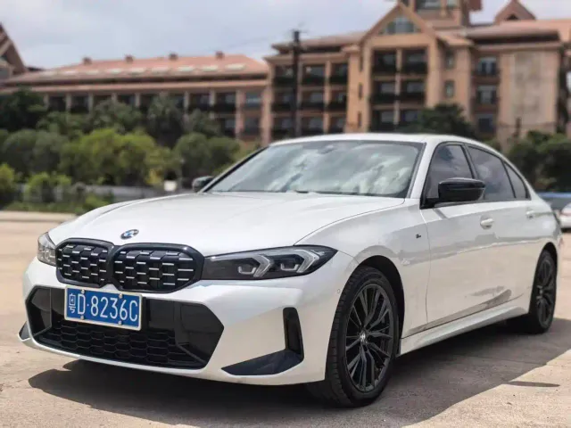 Фотография автомобиля — BMW 3 Series