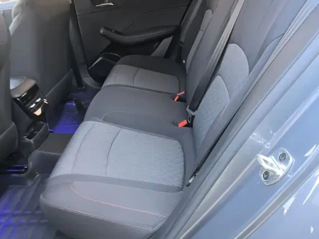 Roewe i5 — Фото автомобиля 16