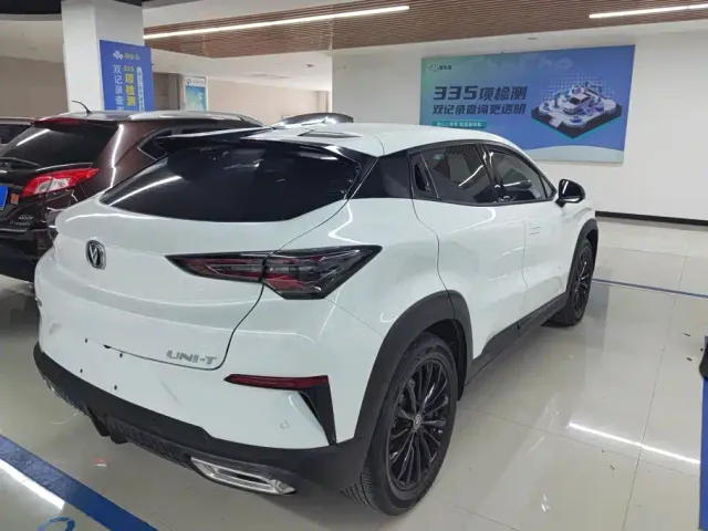 Changan UNI-T — Фото автомобиля 3