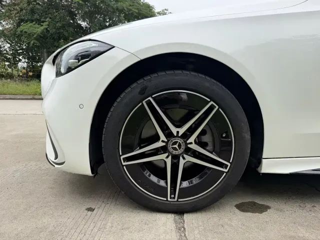 Mercedes-Benz C-Class — Фото автомобиля 5