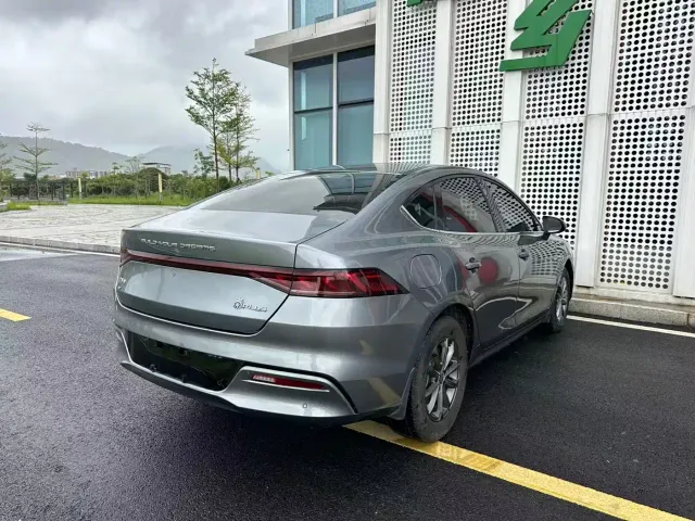 BYD Qin PLUS — Фото автомобиля 28
