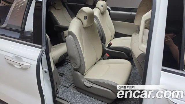 Kia Carnival 4th Gen — Фото автомобиля 17