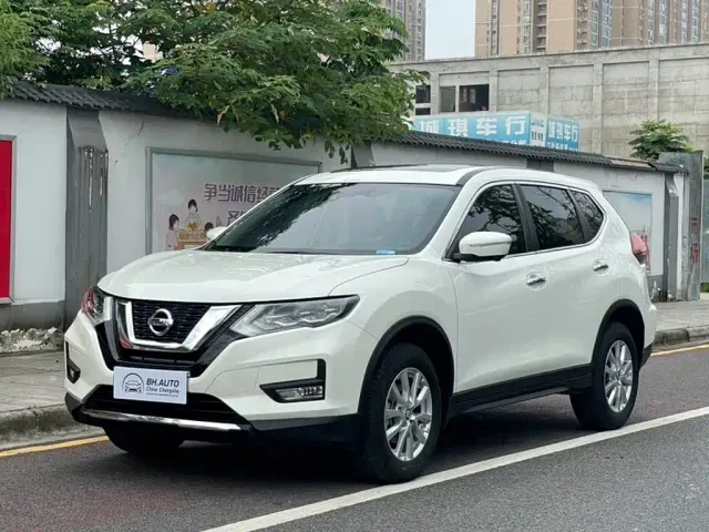 Фотография автомобиля — Nissan X-Trail