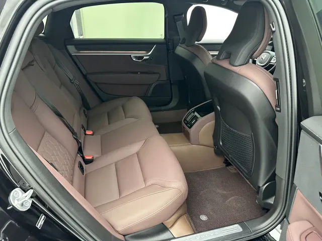 Volvo S90 — Фото автомобиля 16