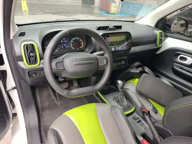 Roewe Clever — Фото автомобиля 5