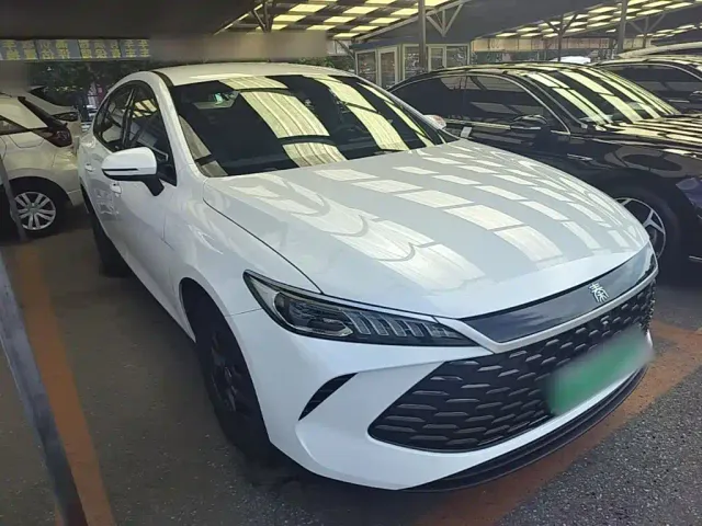 BYD Qin PLUS — Фото автомобиля 3