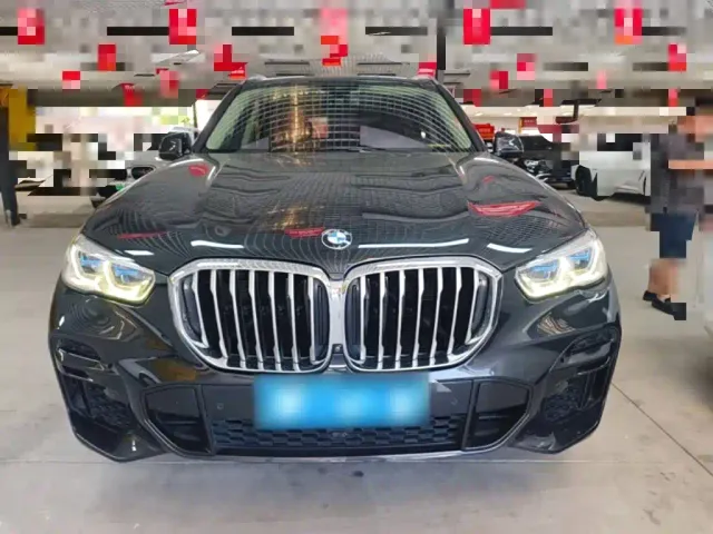 BMW X5 — Фото автомобиля 2