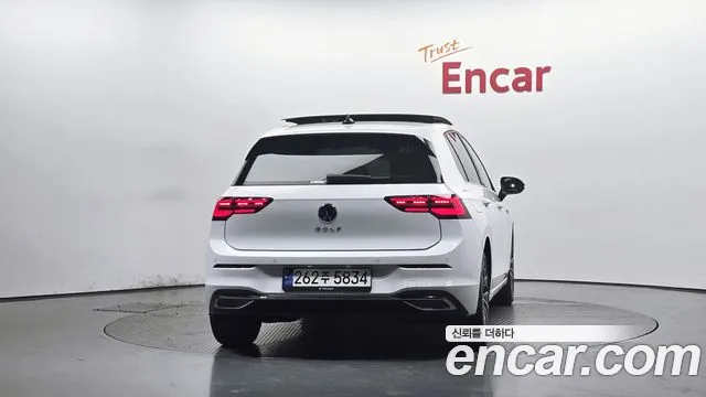 Volkswagen Golf Golf 8 поколение 2.0 TDI Prestige — Фото автомобиля 4