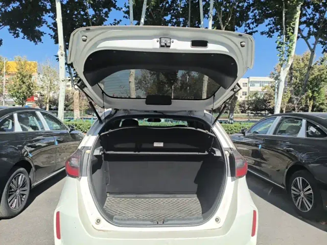 Honda Fit — Фото автомобиля 18