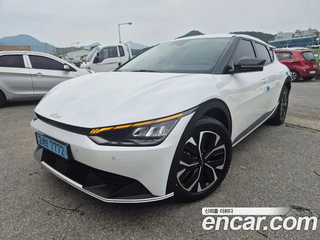 Kia EV6 — Фото автомобиля 2