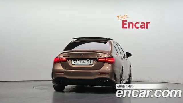 Mercedes-Benz A-Class — Фото автомобиля 3