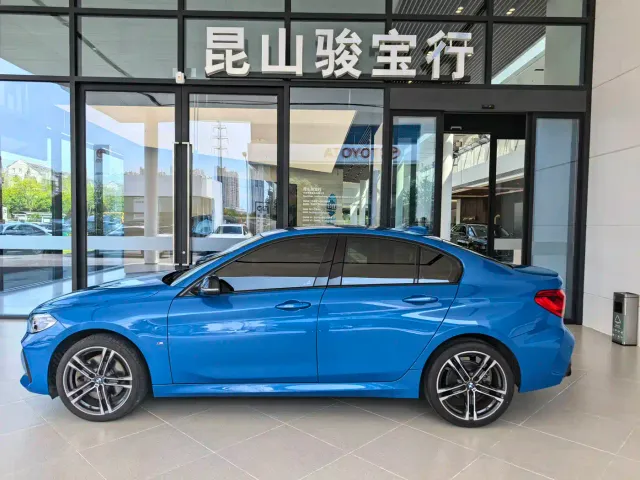 BMW 1 Series — Фото автомобиля 2