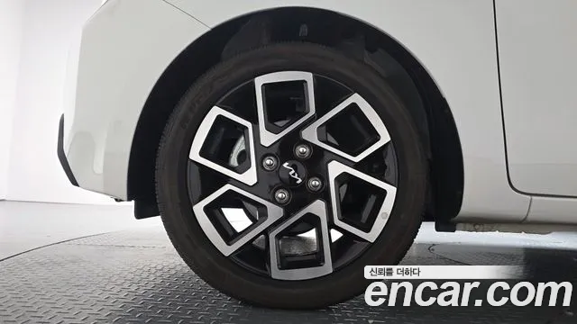 Kia RAY Новый Kia Ray Signature — Фото автомобиля 3