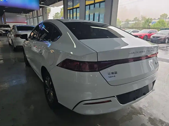 BYD Qin PLUS — Фото автомобиля 23