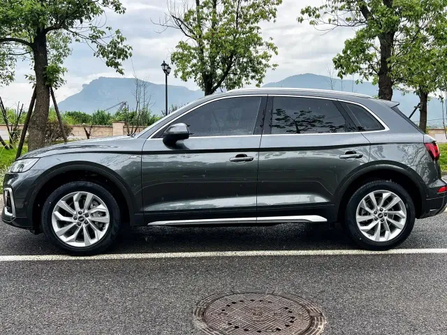 Audi Q5L — Фото автомобиля 3