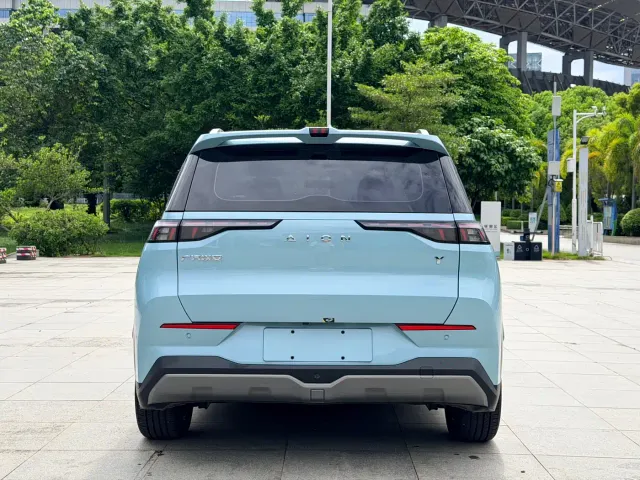 GAC Aion Y — Фото автомобиля 5