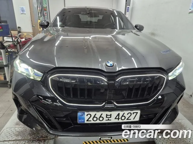 Фотография автомобиля — BMW 5 Series G60