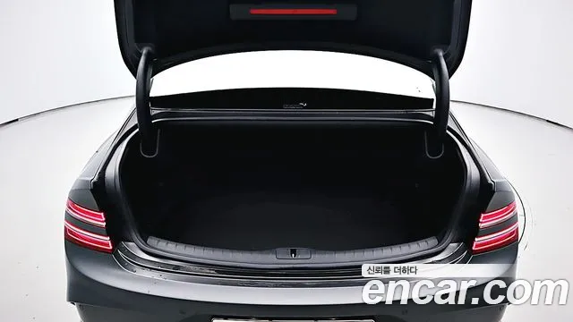 Genesis G80 Бензин 2.5 турбо 2WD — Фото автомобиля 12