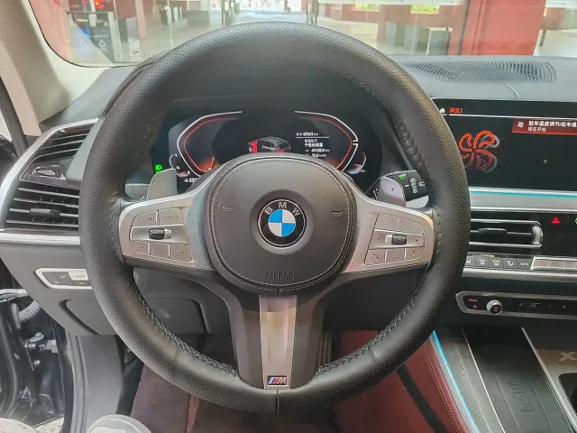 BMW X5 — Фото автомобиля 10