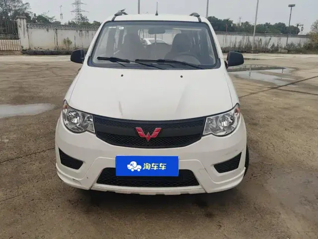 Wuling Hongguang Plus — Фото автомобиля 2