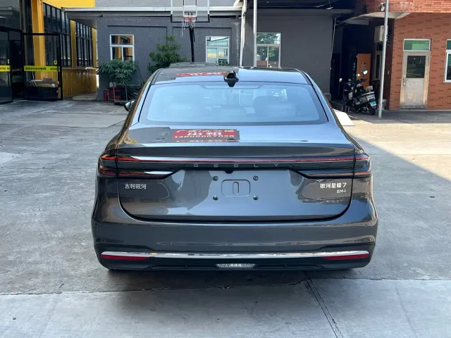 Geely Galaxy Stellar 7 — Фото автомобиля 10