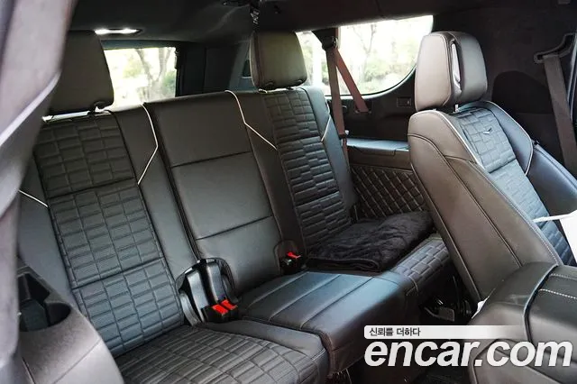 Cadillac Escalade Generation 5 — Фото автомобиля 19