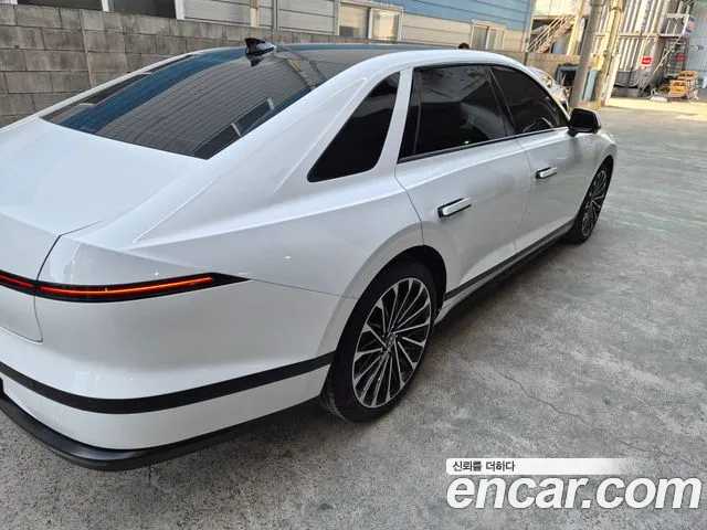 Hyundai Grandeur GN7 — Фото автомобиля 4